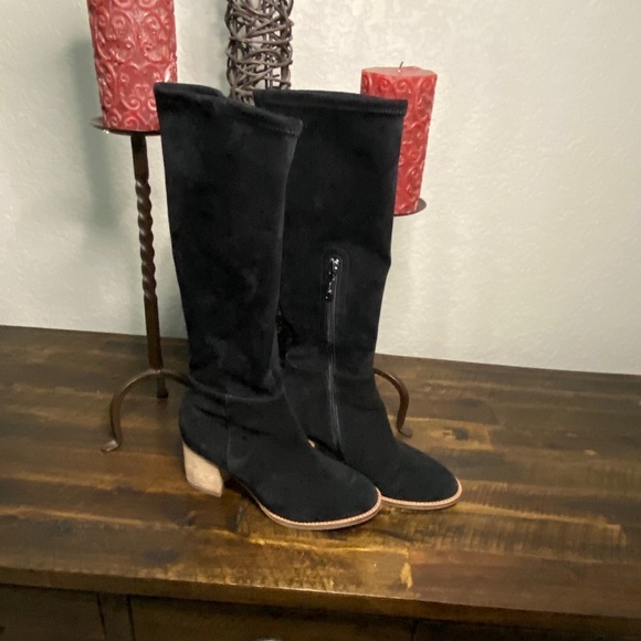 Blondo Shoes - Blondo Waterproof Suede Knee-High Boots